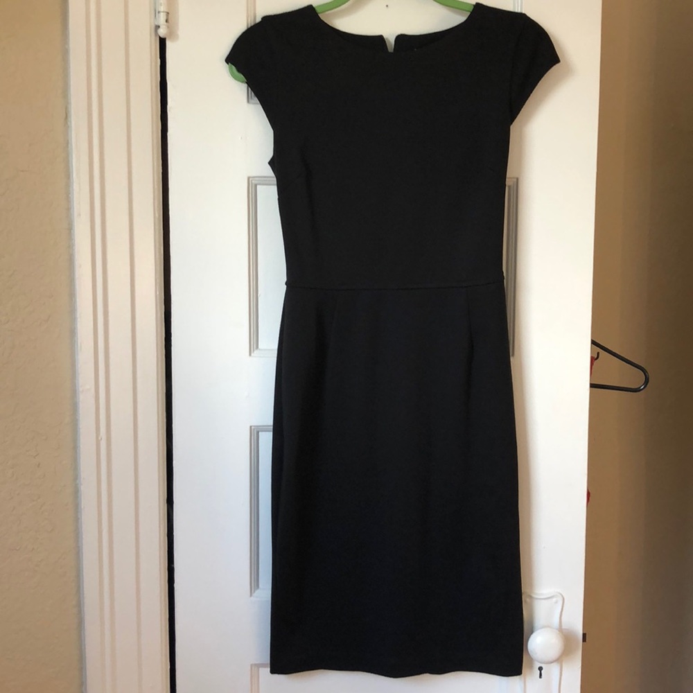 Cap sleeve sheath dress